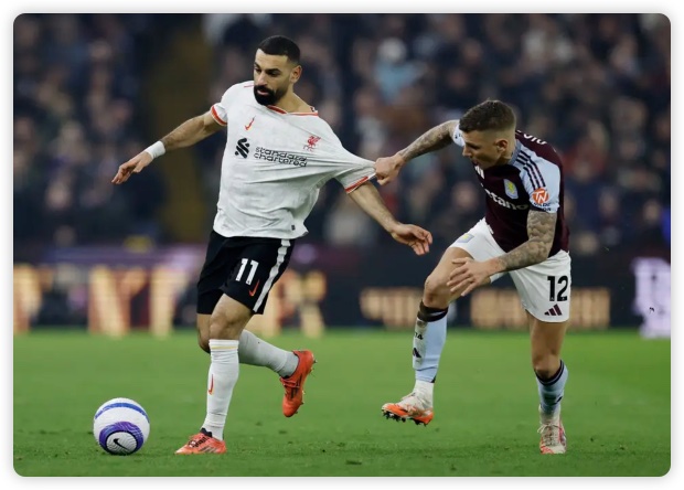 萨拉赫传射建功阿诺德破门 利物浦2-2维拉8分领跑